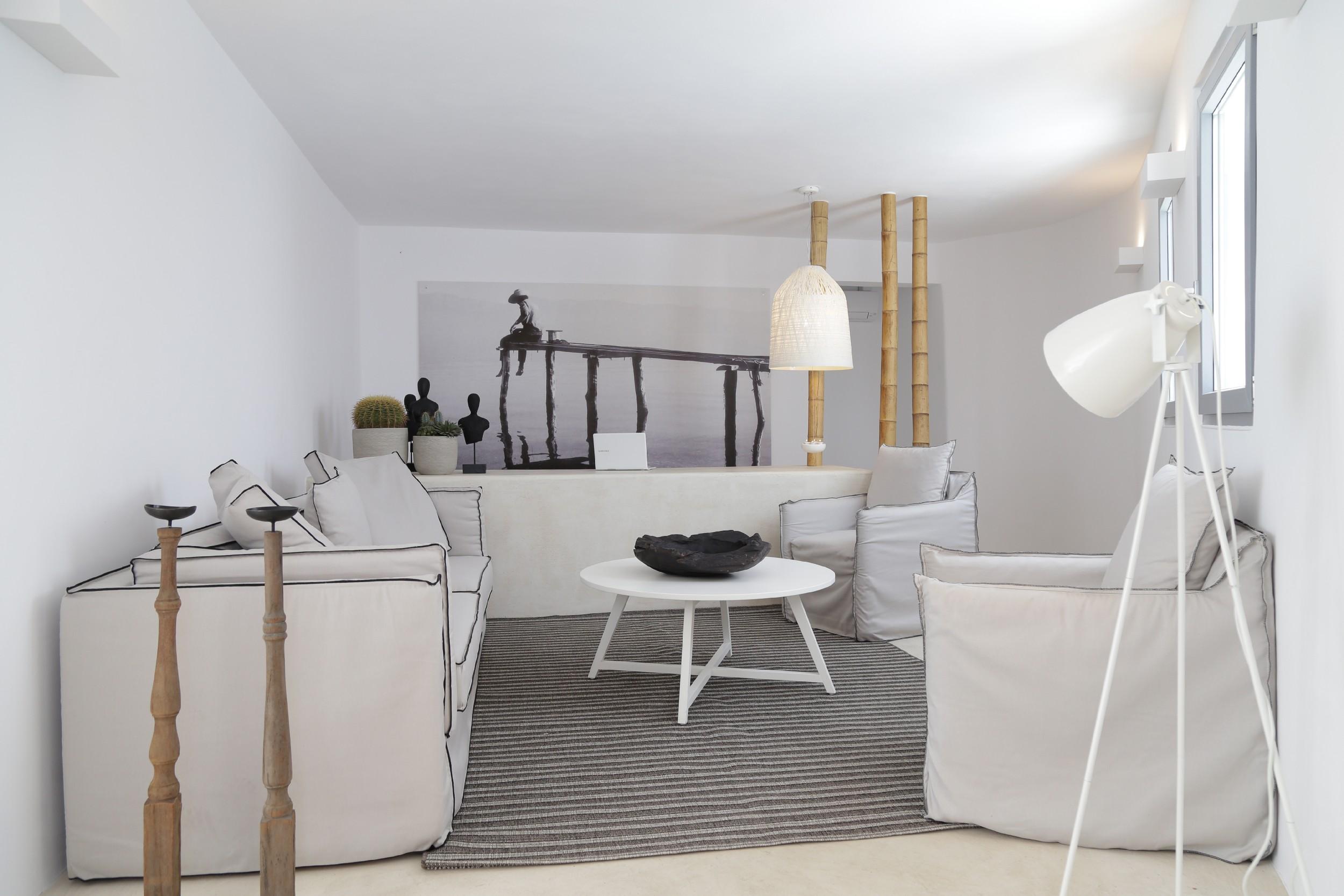 Livin Mykonos - Adults Only Hotel